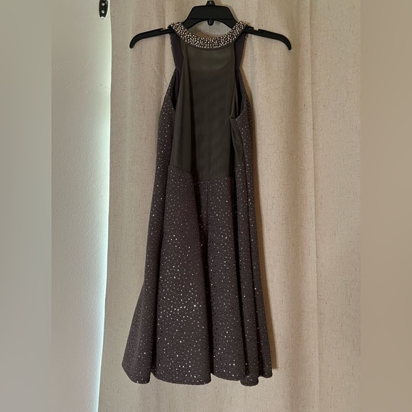 Formal ring neck Betsy and Adam dress - Picture 3 of 6